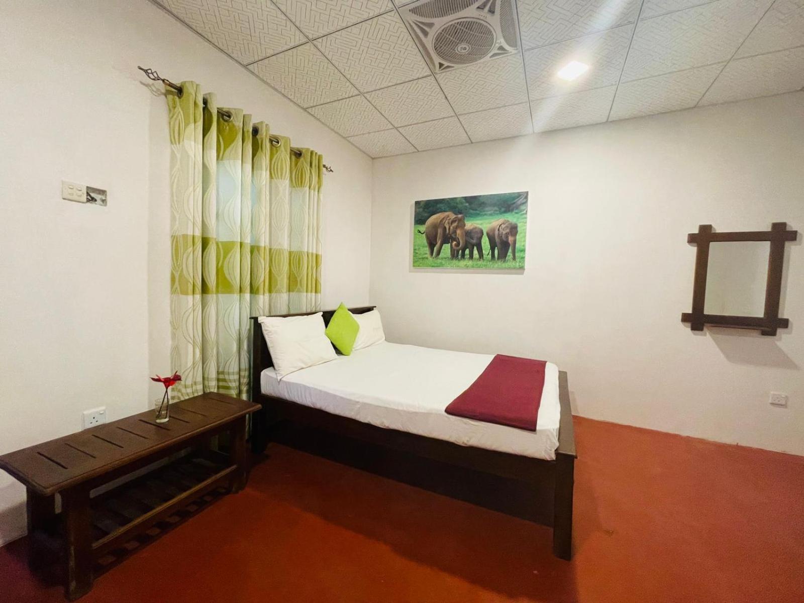 Lake Island Home Stay Dambulla Habitación foto